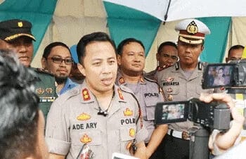 Penjinak Bom Diturunkan Menjelang Natal