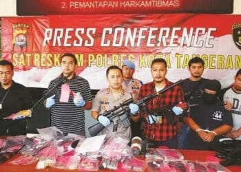 Oknum Pegawai BUMN Jual Senpi Rakitan