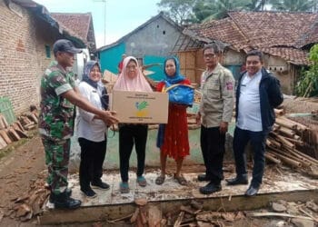 Disapu Angin Kencang, Rumah Warga Roboh