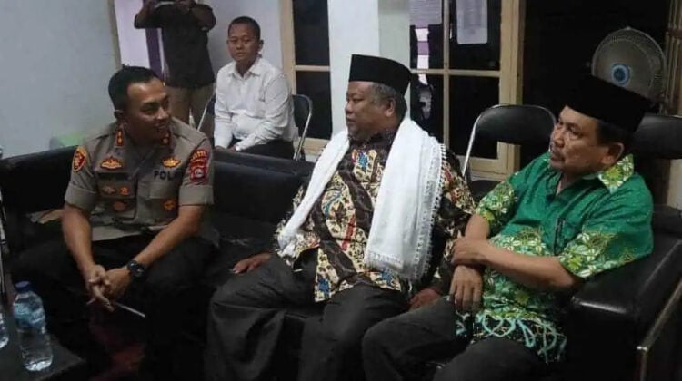 Silaturahmi, Kapolres Serang Sambangi Ulama