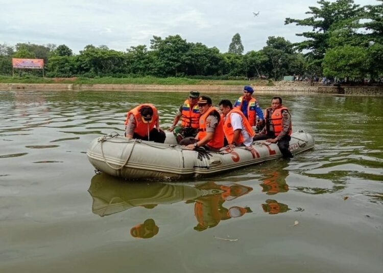 Siaga Banjir, Polresta Tangerang Gelar Latihan Evakuasi