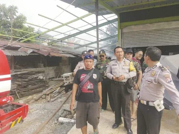 Lupa Matikan Kompor, Rumah di Cibodas Hangus Terbakar