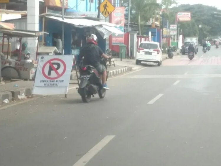 DPRD Lebak Sebut Larangan Parkir di Jalan Protokol Tanpa Solusi