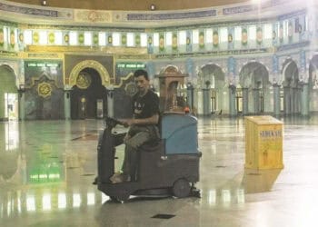 Jakarta Tiadakan Salat Jumat, Tangerang Membolehkan