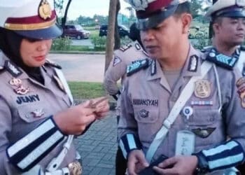 Mantul! Kelengkapan Surat Kendaraan Personel Satlantas Polresta Tangerang Diperiksa