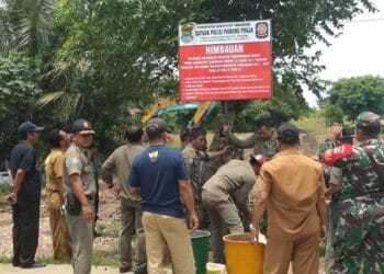 Antisipasi Galian Tanah, Satpol PP Kabupaten Tangerang Pasang Plang