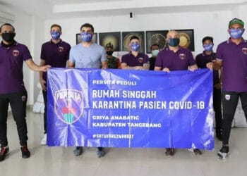 Persita Sumbang Perlengkapan ke Wisma Karantina