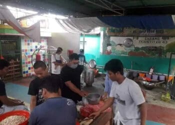 Tergugah Dampak Covid-19, Mahasiswa Ciledug Raya Bikin Dapur Umum