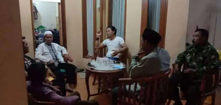 Cekcok Pengambilan Bansos, Ketua RW Benturkan Kepala ke Warga