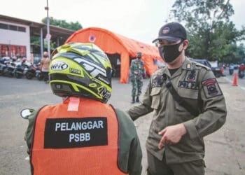 Pelanggar PSBB di Kota Tangerang Wajib Kerja Sosial Hingga Denda Rp25 Juta