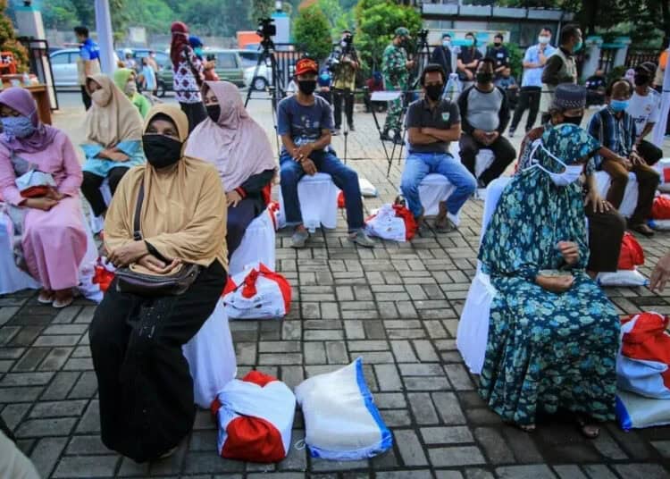 Pembagian Bansos Pusat di Kota Tangsel