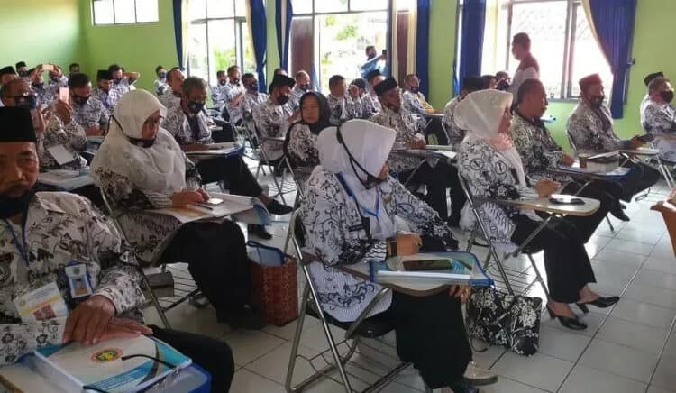 PGRI Pandeglang Pilih Ketua Baru, Irna: Jangan Gontok-gontokan