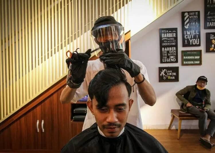 Jangan Takut Potong Rambut di Barbershop