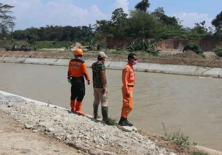 Diduga Terpeleset, Lansia Tenggelam di Sungai Ciujung