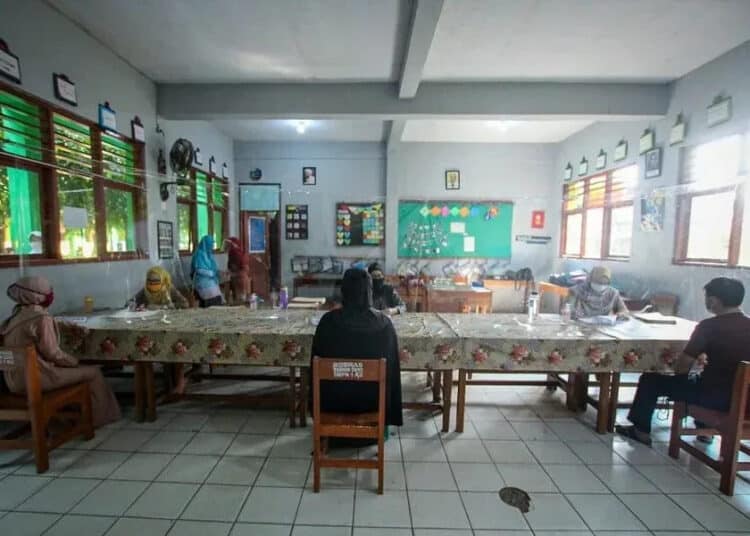 Hari Pertama Masuk Sekolah