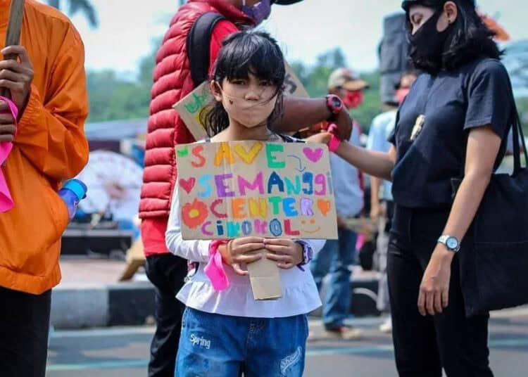 Aksi Love Moment Seniman Tangerang