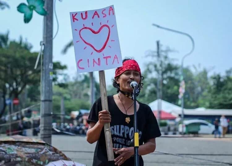 Aksi Love Moment Seniman Tangerang