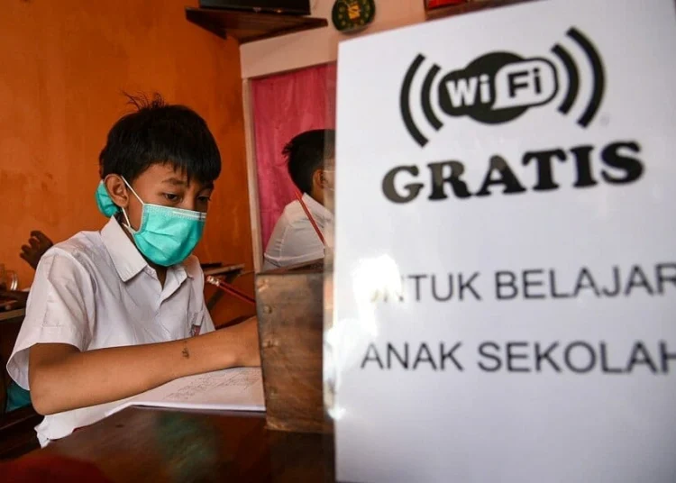Warkop Sediakan Wifi Gratis untuk Siswa SD
