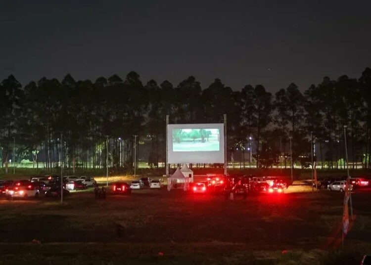 BIOSKOP DRIVE-IN (9)