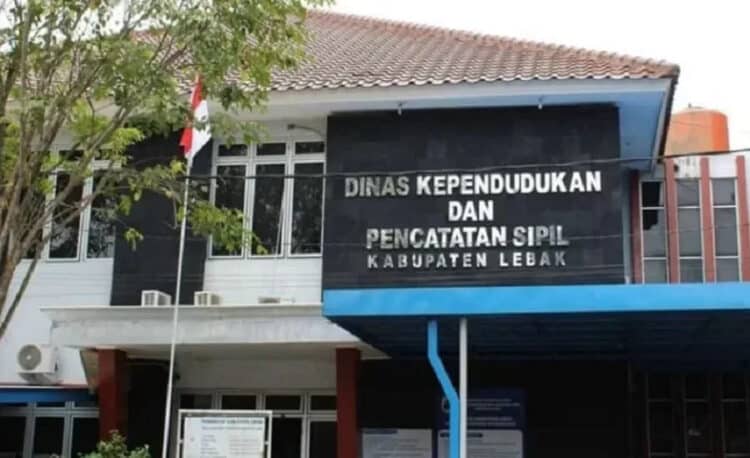 KANTOR DISDUKCAPIL: Kantor Disdukcapil Lebak, di Jalan Iko Jatmiko, Kecamatan Rangkasbitung. (DOK/SATELIT NEWS)
