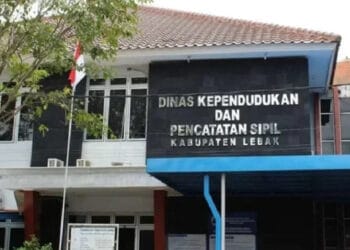 TUTUP SEMENTARA: Gedung Kantor Dinas Kependudukan dan Catatan Sipil Kabupaten Lebak. (DOK/SATELIT NEWS)