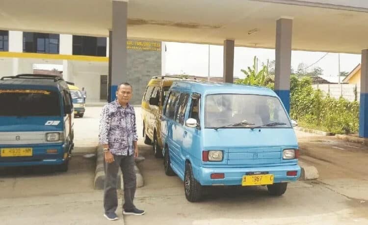 TINJAU TERMINAL: Kepala Dishub Kabupaten Serang, Hedi Tahap, saat meninjau terminal Tunjung Teja, belum lama ini. (DOKUMEN/SATELIT NEWS)
