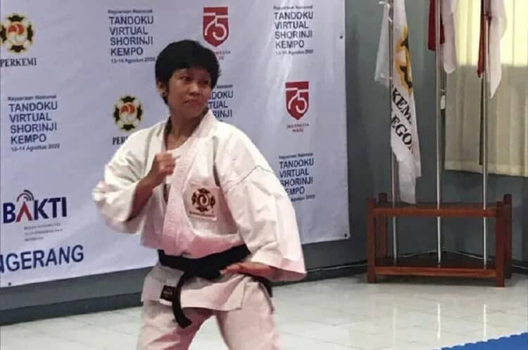 BERLATIH: Atlet kempo Banten tengah berlatih. (DOK/SATELIT NEWS)