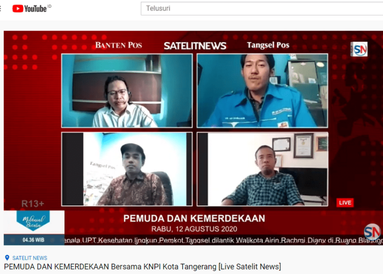 BINCANG PEMUDA: Ketua KNPI Kota Tangerang Uis Adi Dermawan saat menjadi narasumber di acara live streaming Satelit News, Tangsel Pos dan Banten Pos, Rabu (12/8). (YOUTUBE)