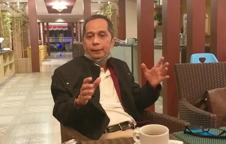 BUTUH PEMIMPIN VISIONER: Rektor Universitas Lampung, Prof Dr Karomani, M.Si saat diwawancarai di salah satu hotel di Kabupaten Pandeglang, Jumat (14/8). (NIPAL/SATELIT NEWS)