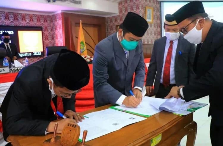 WALIKOTA ARIEF