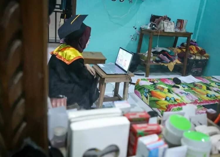 WISUDA VIRTUAL (2)
