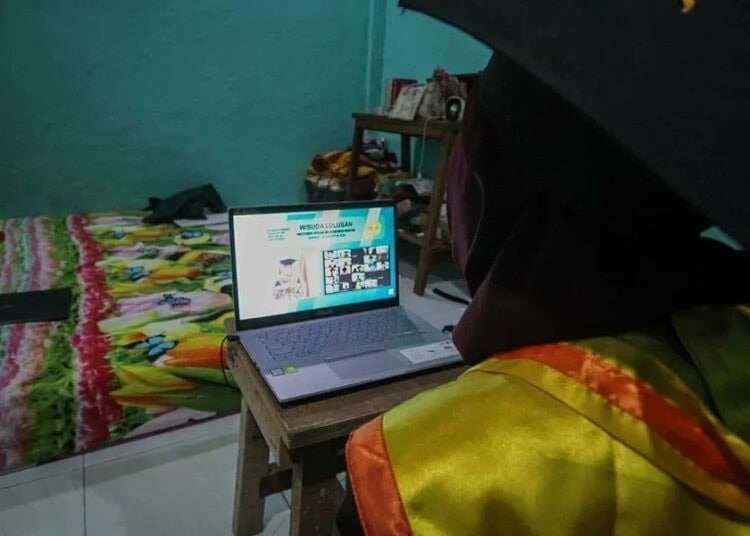 WISUDA VIRTUAL (3)