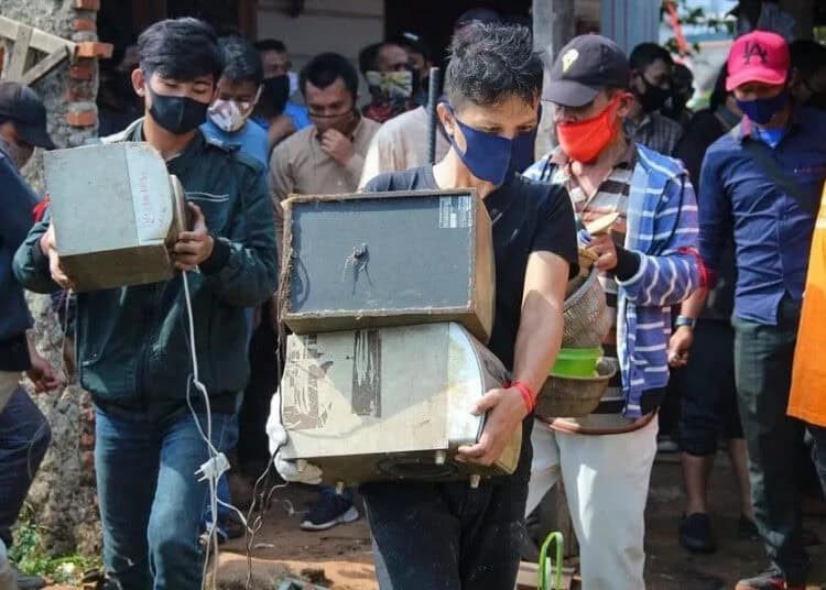 EKSEKUSI LAHAN DI BENDA (2)