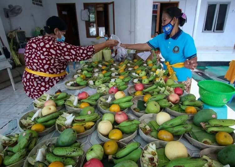 Persiapan Jelang Hari Raya Galungan
