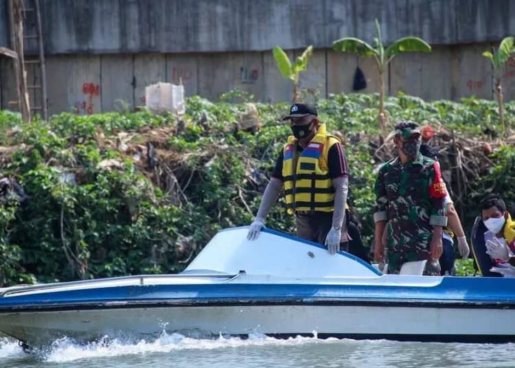 PATROLI SUNGAI CISADANE (4)