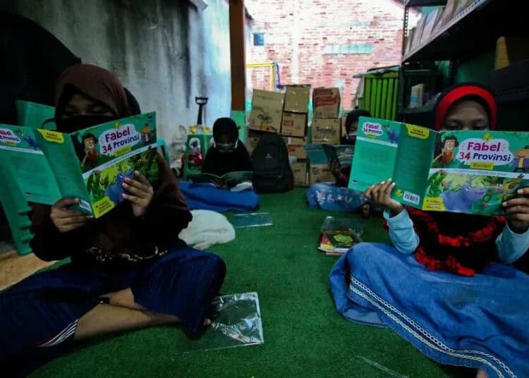 Kreatifitas Dorong Anak-anak Gemar Membaca