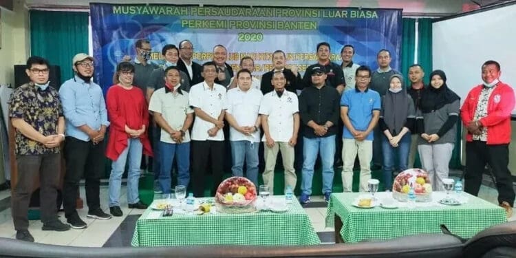 Perwira Polisi Pimpin Perkemi Banten