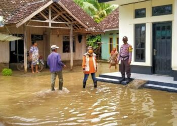 Ratusan Rumah Terendam Banjir Akibat Luapan Beberapa Sungai