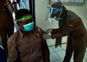 10 Nakes di Kawasan Suku Baduy Gagal Divaksin