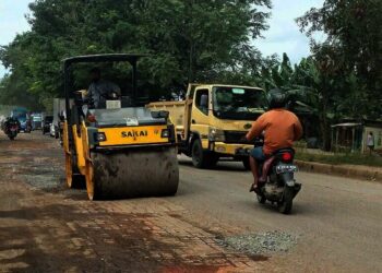 Pemkot Tangerang Perbaiki Jalan Marsekal Suryadarma