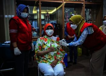 Vaksinasi Tahap Pertama untuk 11.113 Nakes Di Kota Tangerang