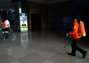 Anggota DPRD Positif Covid-19, Gedung Dewan Disemprot Disinfektan