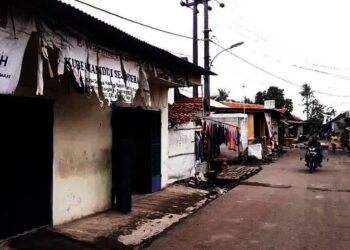 Terkait Buah Busuk Program BPNT, Legalitas Toko Penyalur Buah Disoal