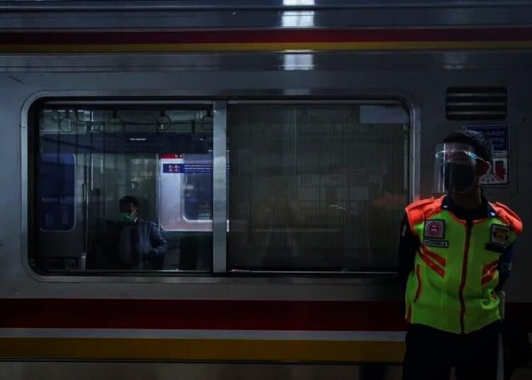 Jumlah Penumpang Turun Selama PPKM