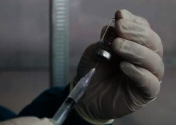 Penerapan Prokes Ketat Dianggap Cukup, Warga Baros 'Sumeh' Divaksin