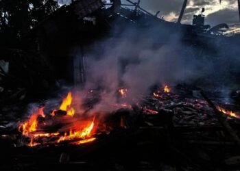 Diduga Akibat Korsleting Listrik, 1 Rumah di Cigarunggung Dilahap Api