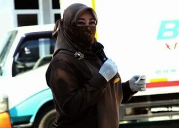 Irna : Jalan Rusak Provinsi dan Nasional Sudah Dikoordinasikan