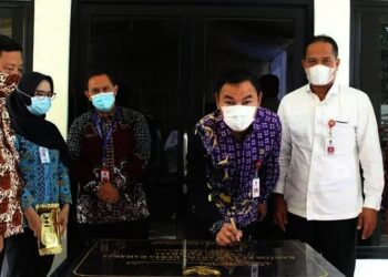 Wabup Mad Romli Resmikan Kantor PT LKM AKR Cabang Balaraja
