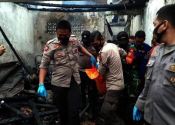 Dua Rumah Terbakar di Rangkasbitung