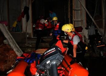 Jaga Semangat, Anggap Korban Sebagai Keluarga